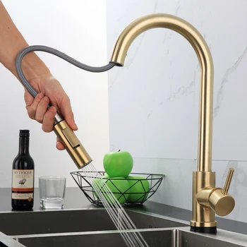bucătărie pull-robinet Multifuncțional cu Inducție caldă și rece telescopic aur periat negru touch Mâner Unic Trage robinet