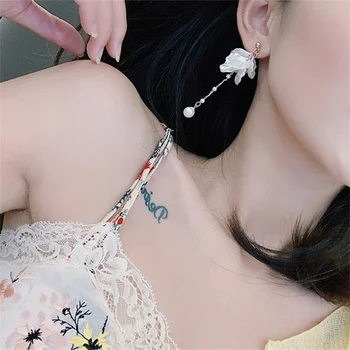 Petale de Cercei pentru Femei coreene Ciucure Shell Cercei Picătură Lanț Pearl cercei Fluture Bijuterii Legăna Pandantiv Stud Accesorii